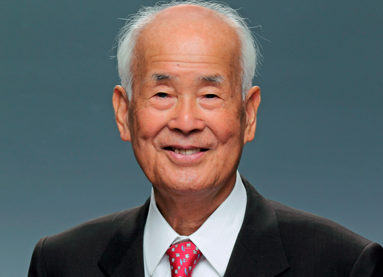 イズミ創業者　山西義政さん