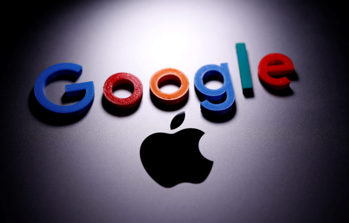 グーグルとアップルのロゴ