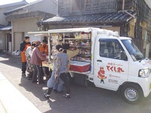 移動スーパーのとくし丸