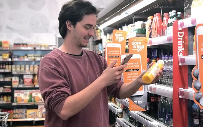 スパートフォンを活用したセインズベリーのセルフレジ「スマートストア」