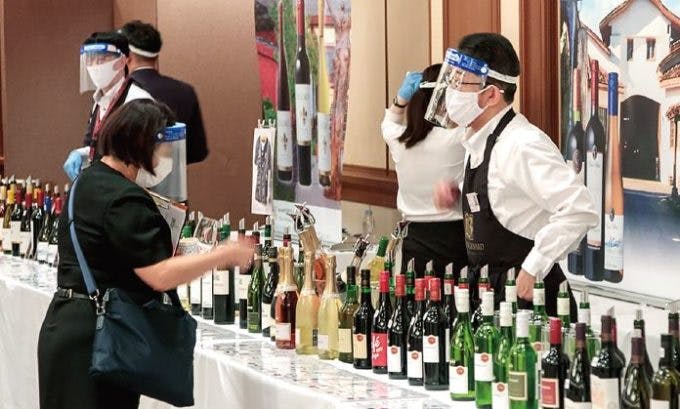 コロナウイルス感染拡大に万全の配慮を施して行われた国分の輸入洋酒展示会