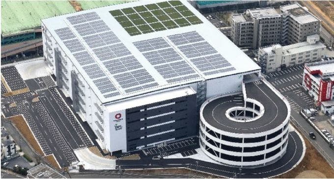 2020年10月に新たに稼働した「アマゾン府中フルフィルメントセンター」