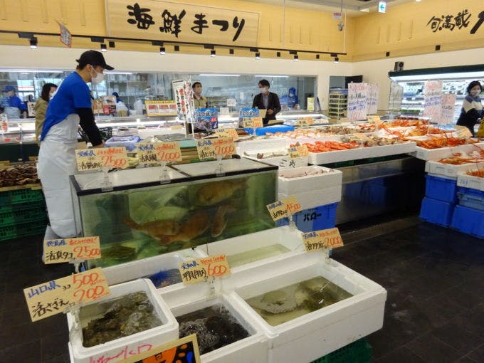 D・Sに転換した「スーパーマーケットバロー水口店」の水産売場