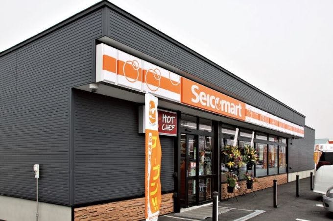21年3月に移転オープンした「セイコーマート苫小牧沼ノ端TS店」