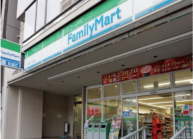 ファミリーマートの外観