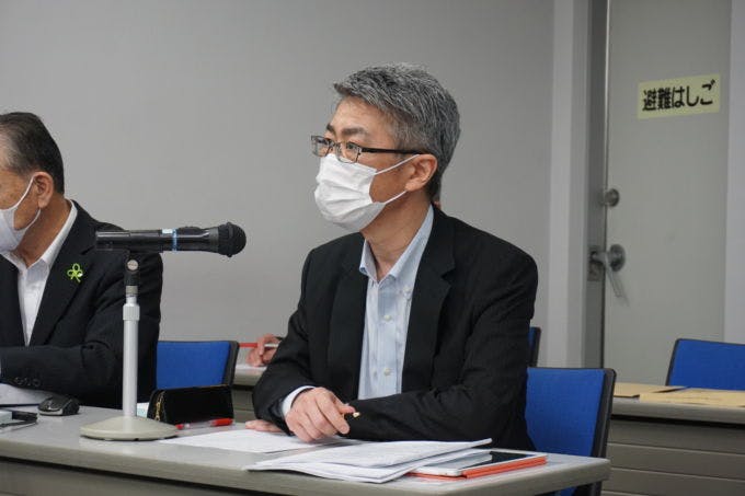 21年３月期決算発表会見に登壇したアクシアルの原社長