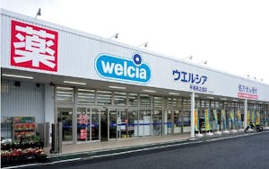 ウエルシアの外観