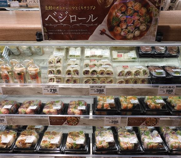 おしゃれで食べやすい「ベジロール」をコーナー展開する／イオンフードスタイル日野駅前店