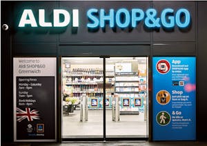 アルディがロンドン市内にオープンしたレジレス店舗「アルディ・ショップ&ゴー」の1号店