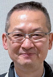 阪急オアシス大淀南店　西田直二郎店長