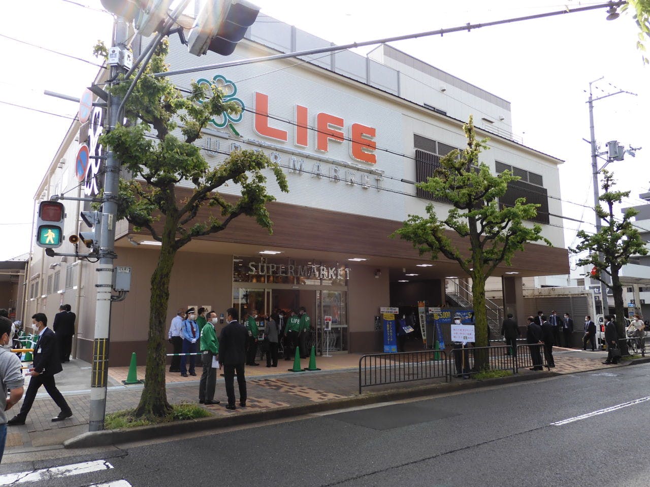 ライフ堀川北山店外観