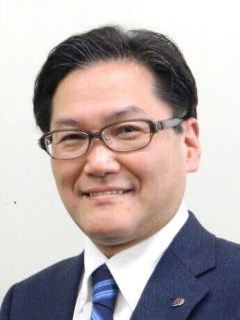 泉井 清志 氏