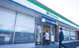 ファミリーマート