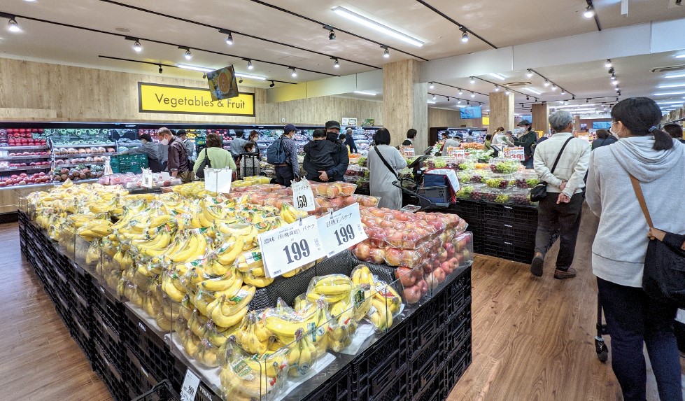 トライアルの青果売場