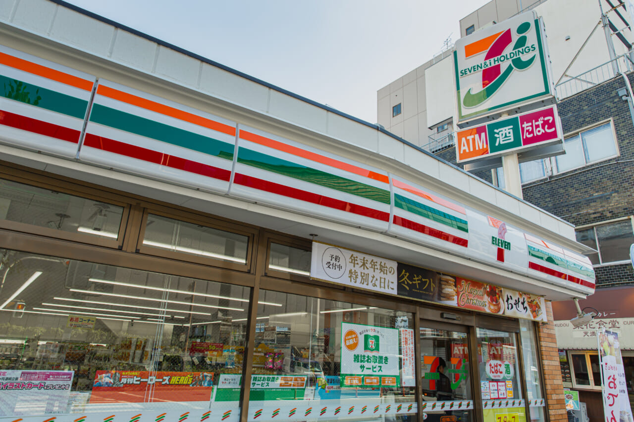 セブンイレブンの外観３