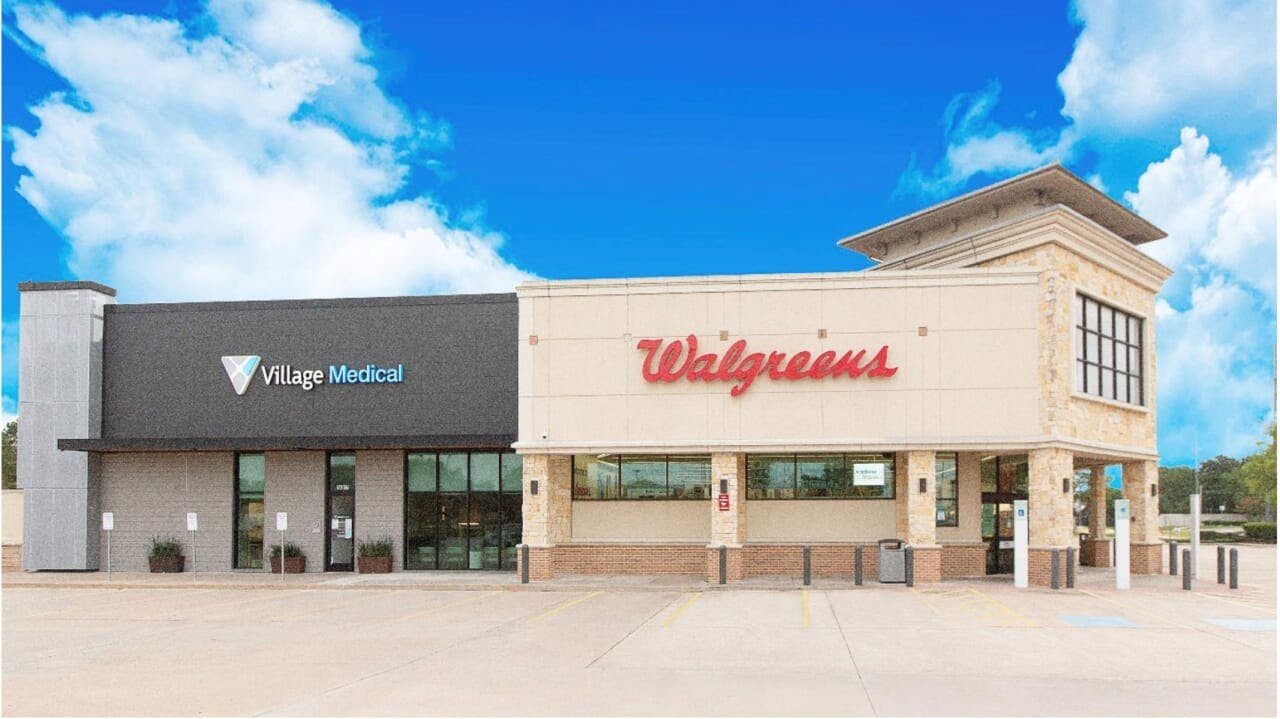 ウォルグリーンのビレッジMDの診療所を併設した店舗