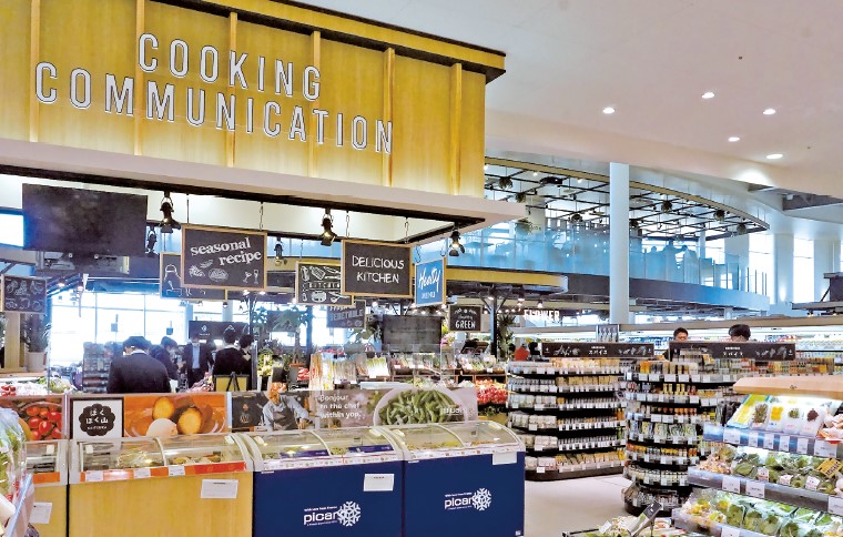 カスミの新業態「BLANDE」の店内