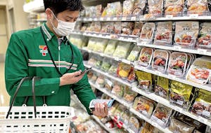 7NOWでのピッキングの様子