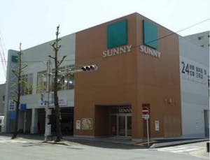 「サニー博多住吉店」