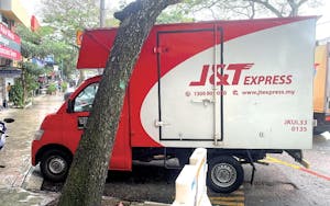J&Tのトラック