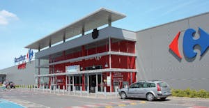 カルフール外観