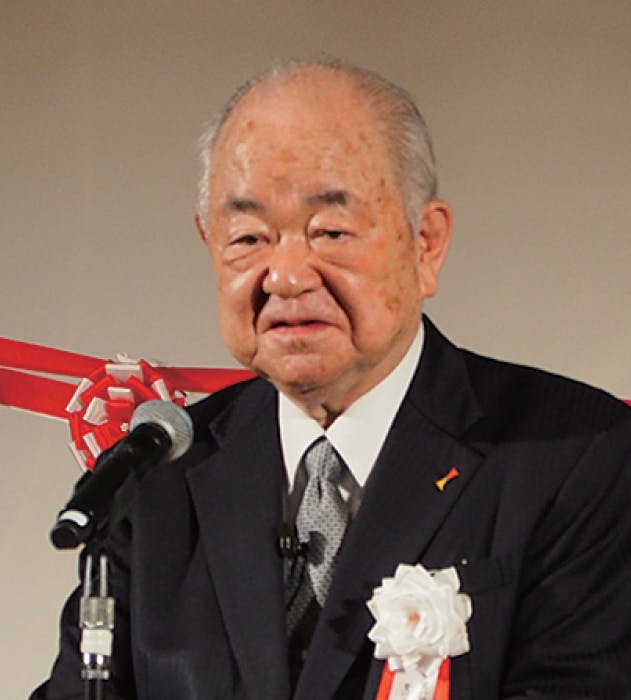 横山清氏