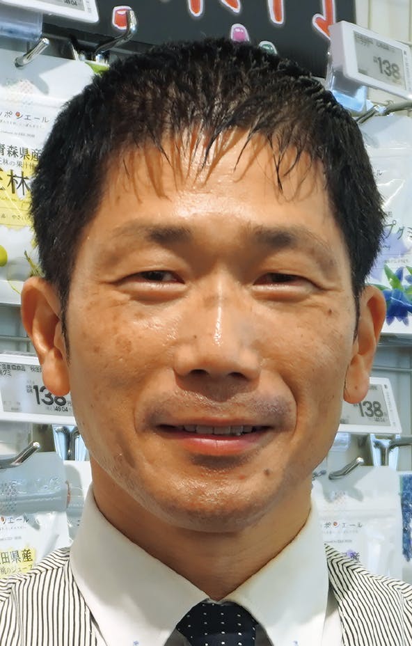 羽山正浩店長