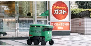 「ガスト日本橋店」で導入されたUber Eatsのデリバリーロボット
