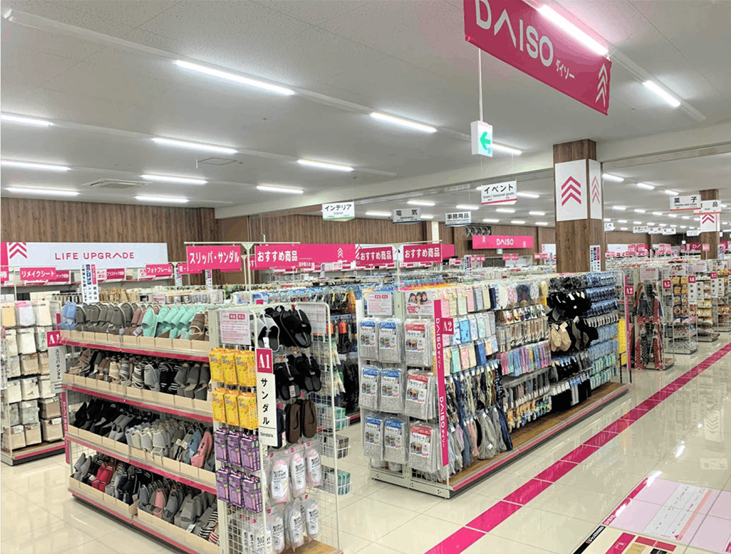 ホームセンターコーナン名張店内にオープンするDAISO