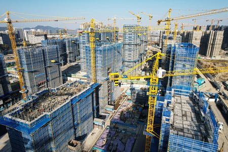 中国浙江省杭州市内で建設が進むマンション