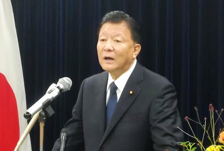 新藤義孝経済財政担当相