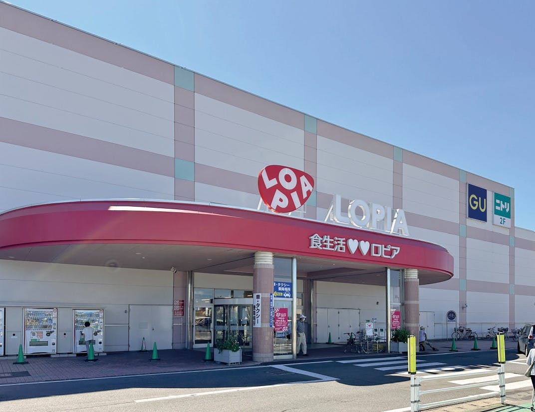 ロピア 五所川原店外観