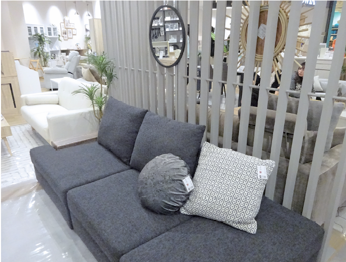 LOWYAの自社企画商品