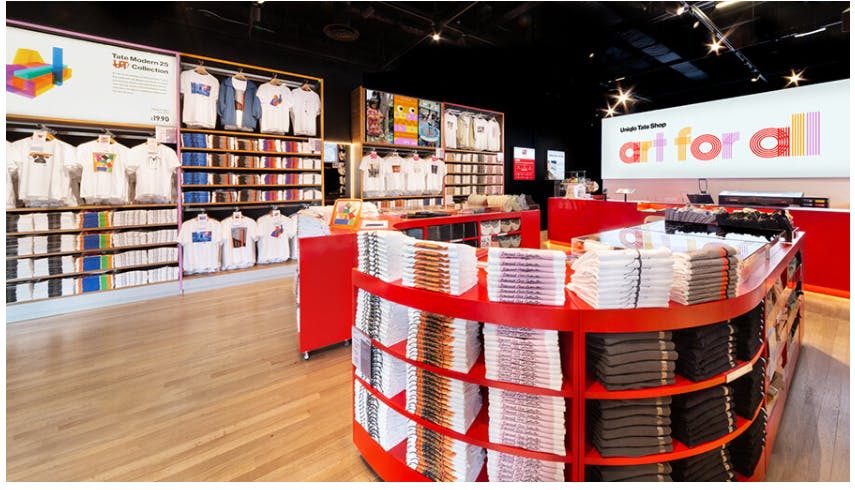 英国ロンドンのテート・モダン館内にオープンしたポップアップストア「Uniqlo Tate Shop, Art for All」