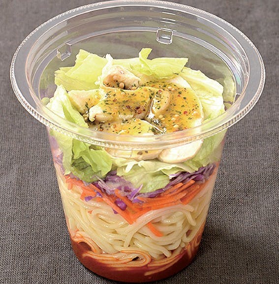 振っておいしいパスタサラダ トマトバジルチキン
