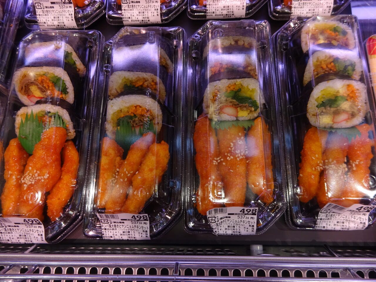 流行りの韓国グルメも揃える