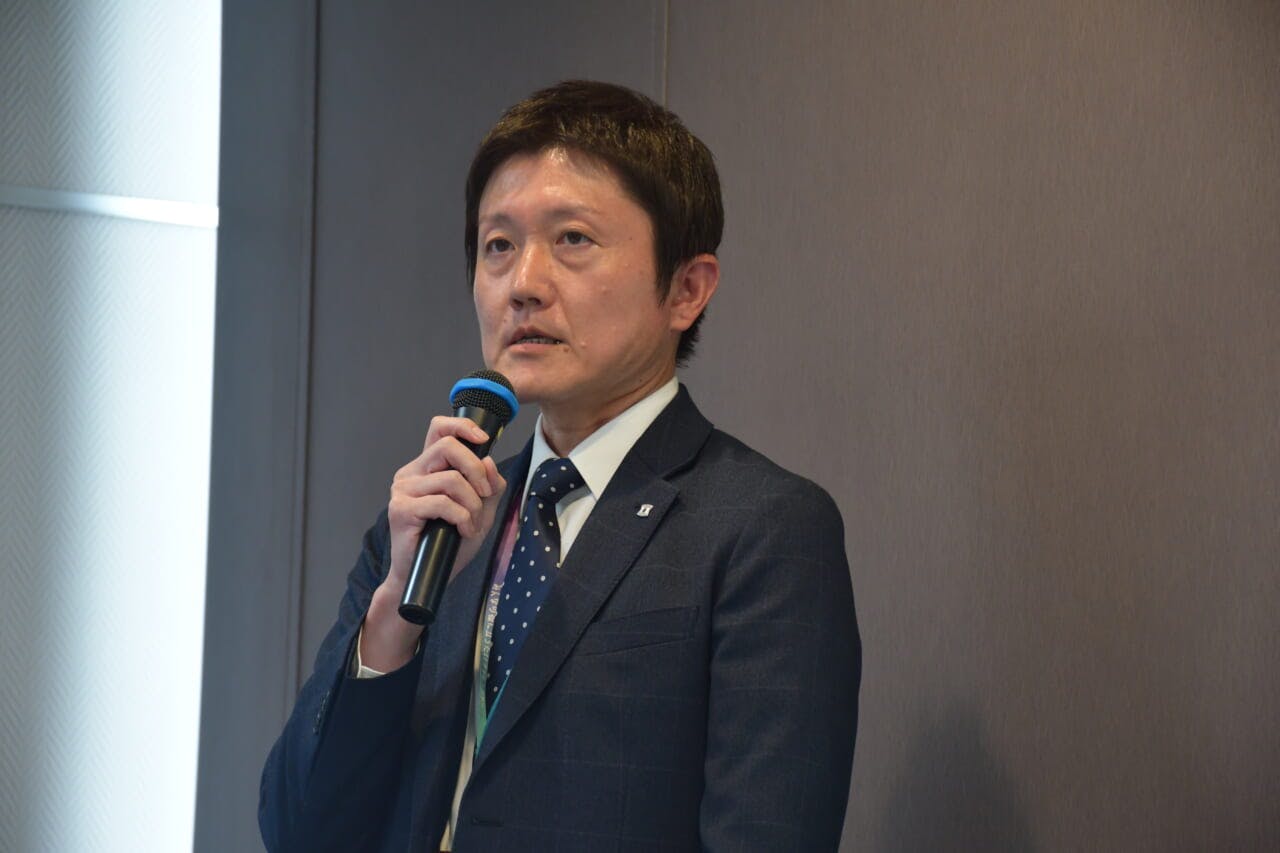 ローソンで商品本部ナチュラルローソン商品部部長を務める中桐崇氏