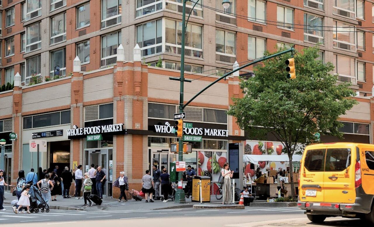 「ホールフーズ・マーケット・デイリーショップ」の3号店外観