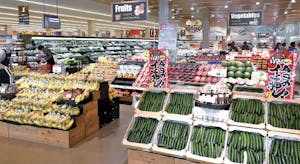 「原信古正寺店」の青果売場