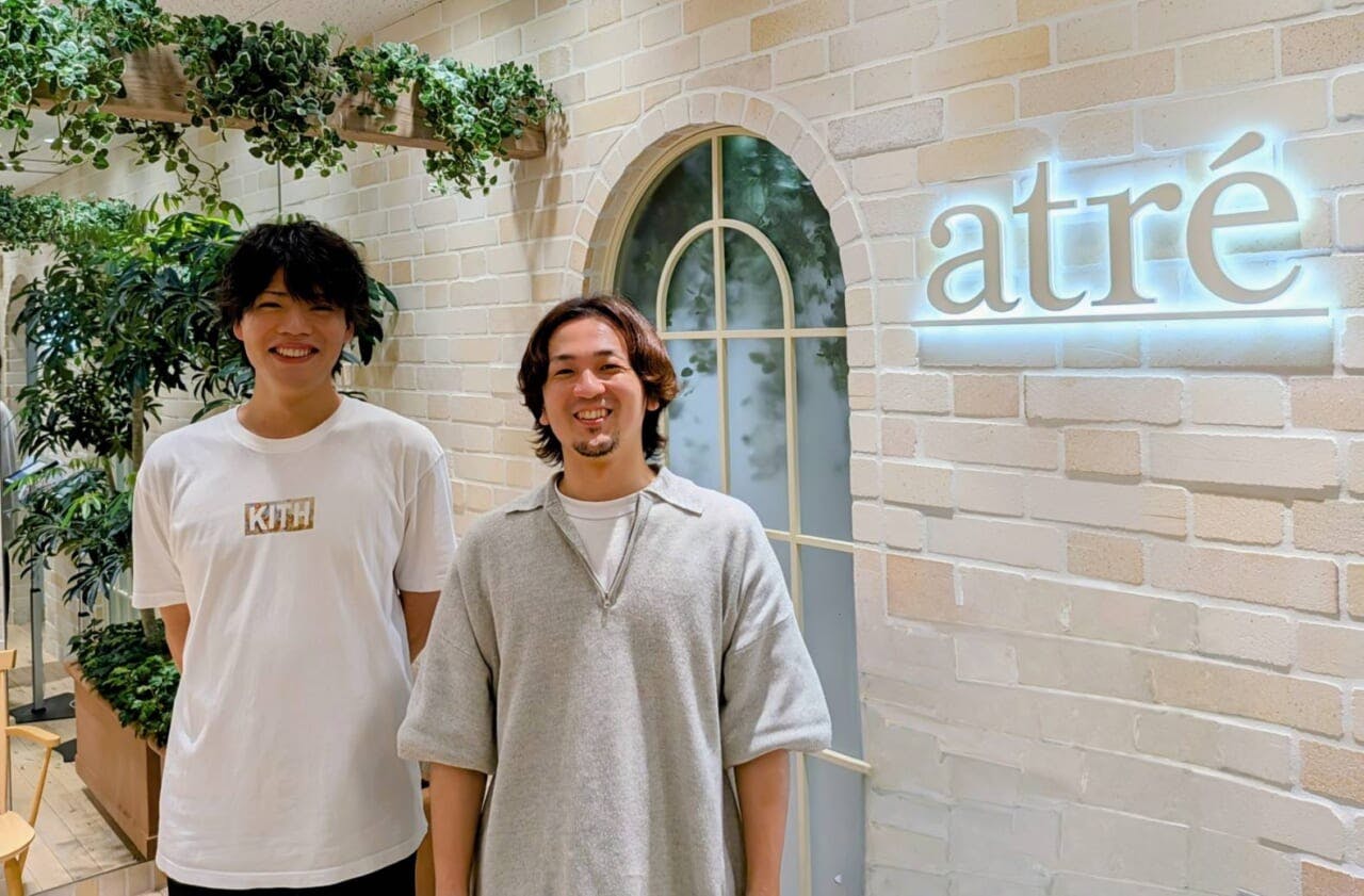 右からアトレ総合企画部の山本純平氏と○○氏