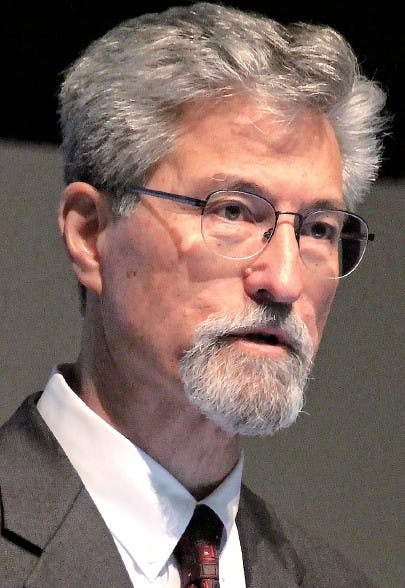 スティーブン・デイカス氏