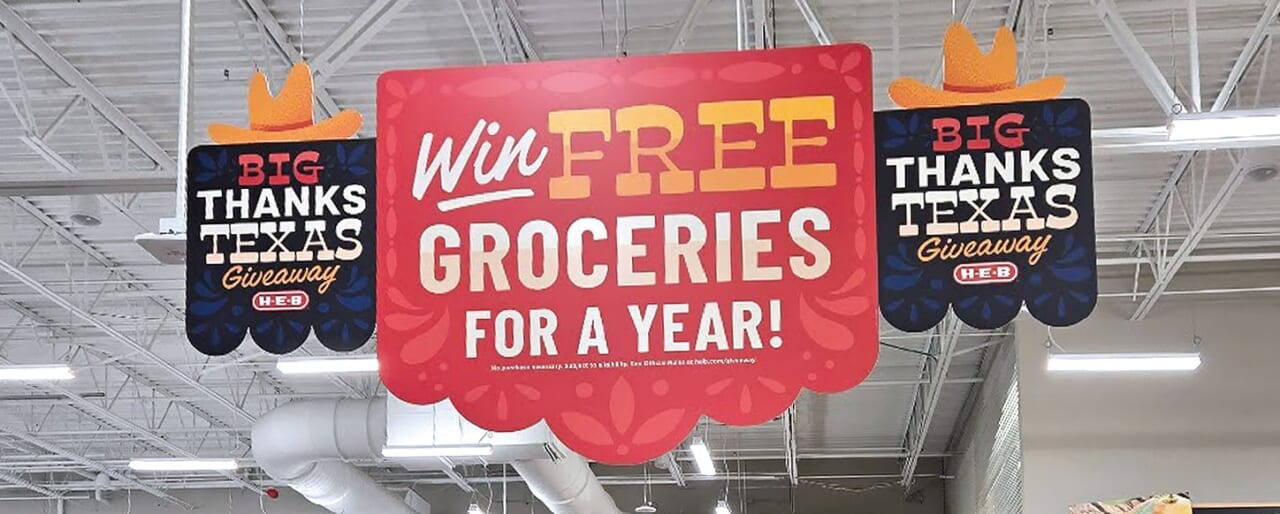 「H-E-Bテキサス州フリスコ店」内の告知