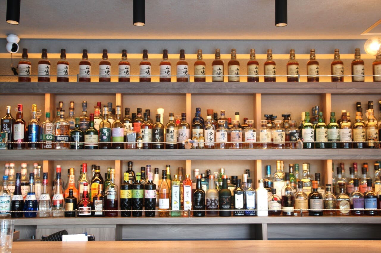 メニューはワンコイン（500円）からで、チャージ料を一切設けていない