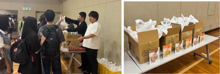 いなげやの非常食600食を東京都立砂川高等学校へ寄付している様子