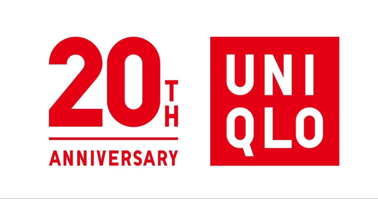 ユニクロ、香港1号店「ミラプレイス店」20周年ロゴ