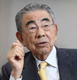 鈴木敏文さん