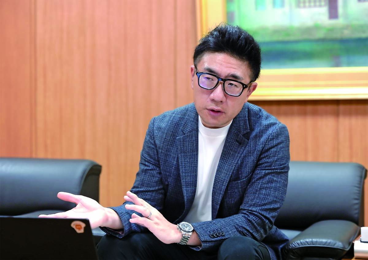 山西大輔氏